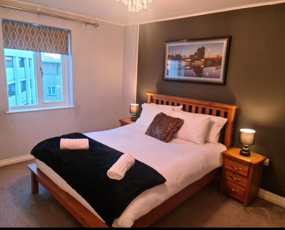 City Centre Top Floor Apartment In Belfast City Centre Kültér fotó